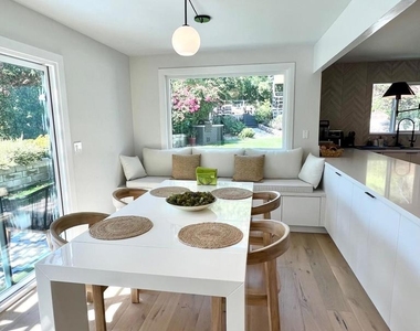 1609 Woodglen Lane - Photo Thumbnail 3