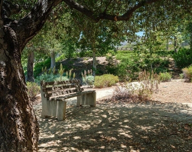 721 Owen Court - Photo Thumbnail 27