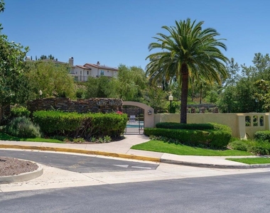 721 Owen Court - Photo Thumbnail 34