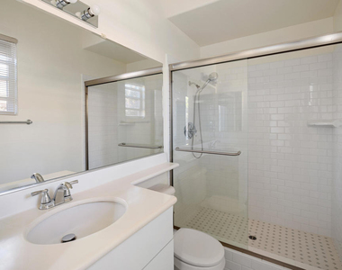 721 Owen Court - Photo Thumbnail 13