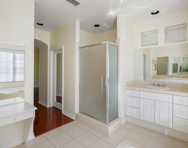 721 Owen Court - Photo Thumbnail 19