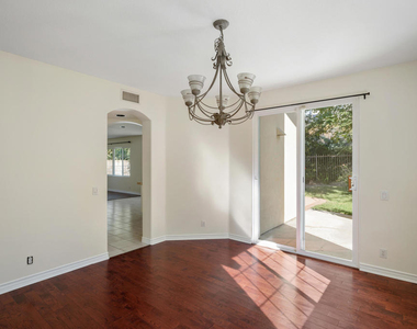 721 Owen Court - Photo Thumbnail 5