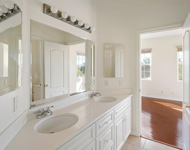 721 Owen Court - Photo Thumbnail 21