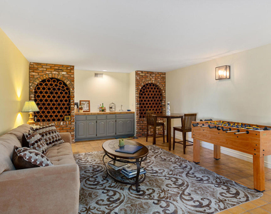 1234 E Tujunga Avenue - Photo Thumbnail 45