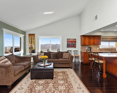 1234 E Tujunga Avenue - Photo Thumbnail 11