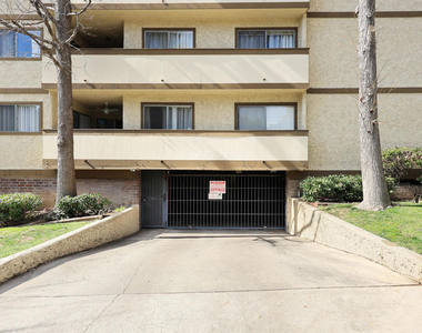 1339 N Columbus Avenue - Photo Thumbnail 21