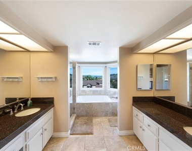 30932 Colonial Place - Photo Thumbnail 15