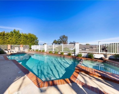 30932 Colonial Place - Photo Thumbnail 29