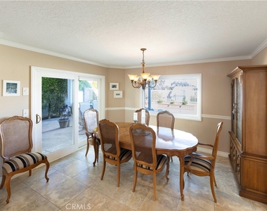 30932 Colonial Place - Photo Thumbnail 9