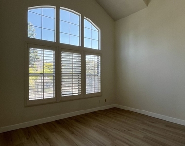 6 Mansera Place - Photo Thumbnail 7