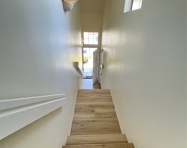 6 Mansera Place - Photo Thumbnail 28