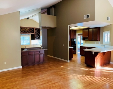 23665 Meadcliff Place - Photo Thumbnail 5