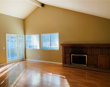 23665 Meadcliff Place - Photo Thumbnail 7