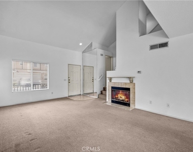 465 E Afton Lane - Photo Thumbnail 3