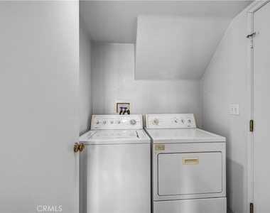 465 E Afton Lane - Photo Thumbnail 18
