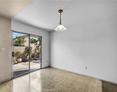465 E Afton Lane - Photo Thumbnail 8