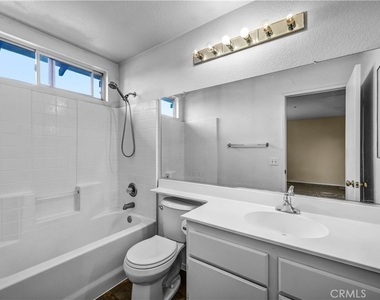 465 E Afton Lane - Photo Thumbnail 16