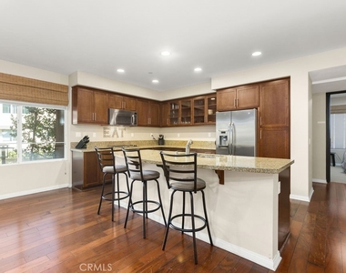 623 Rockefeller - Photo Thumbnail 6