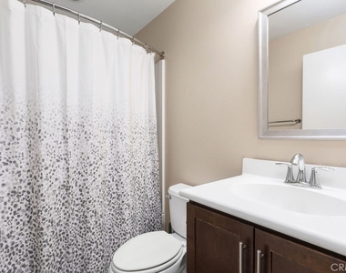 623 Rockefeller - Photo Thumbnail 12
