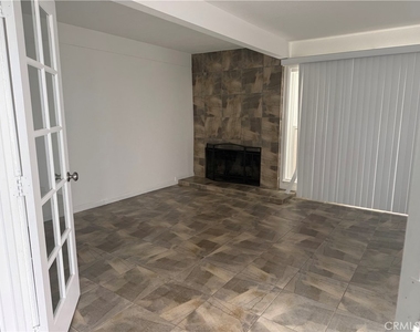 3903 Via Del Campo - Photo Thumbnail 4