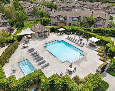90 Mayfair - Photo Thumbnail 22