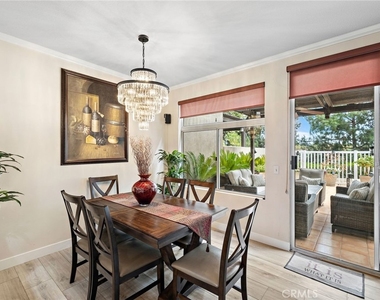 90 Mayfair - Photo Thumbnail 6