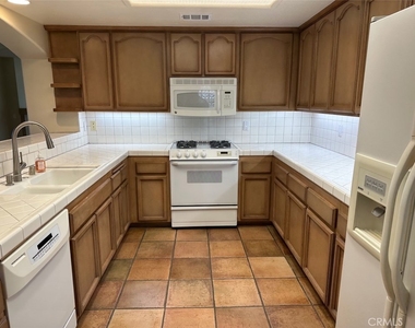 2684 Pala Mesa Court - Photo Thumbnail 10