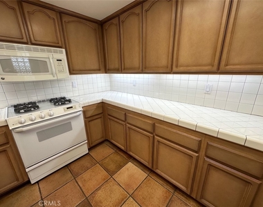 2684 Pala Mesa Court - Photo Thumbnail 11