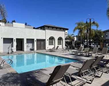 2332 Verano Way - Photo Thumbnail 16