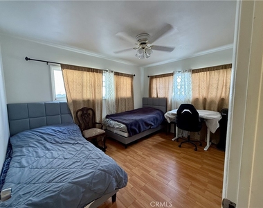 408 N Pacific Ave - Photo Thumbnail 10