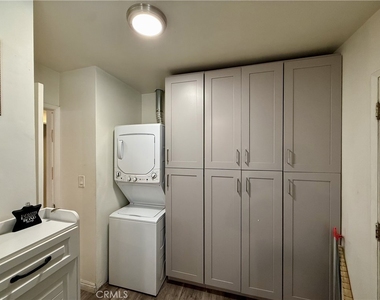 408 N Pacific Ave - Photo Thumbnail 11