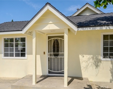 10227 Helendale Avenue - Photo Thumbnail 1