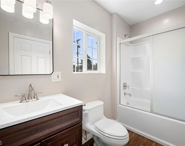 10227 Helendale Avenue - Photo Thumbnail 17