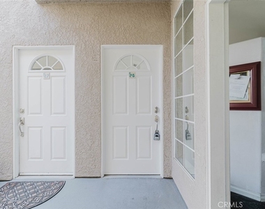 18347 Saticoy Street - Photo Thumbnail 4