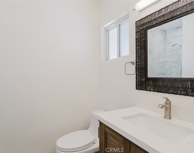 9540 Debra Avenue - Photo Thumbnail 24