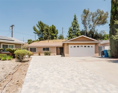 9540 Debra Avenue - Photo Thumbnail 1