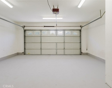 9540 Debra Avenue - Photo Thumbnail 40