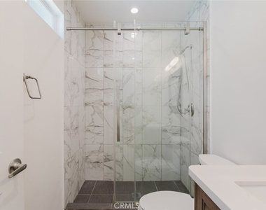9540 Debra Avenue - Photo Thumbnail 36