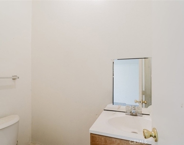 9540 Debra Avenue - Photo Thumbnail 42