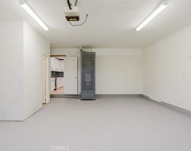 9540 Debra Avenue - Photo Thumbnail 41