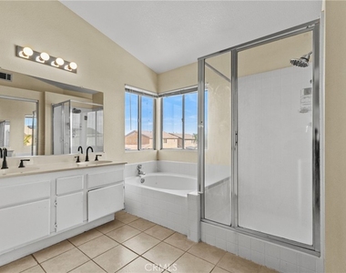 13806 Salado - Photo Thumbnail 26