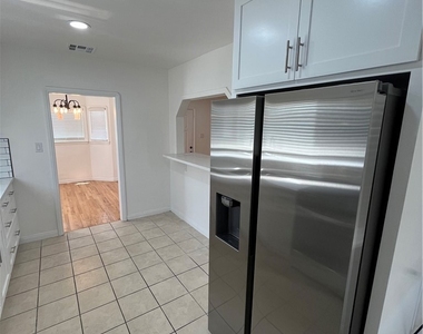 9441 Beverly Street - Photo Thumbnail 11