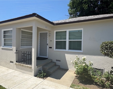 221 N Atlantic - Photo Thumbnail 2