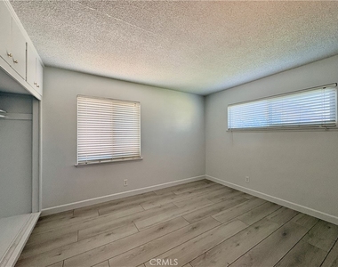 637 Geneva Avenue - Photo Thumbnail 10