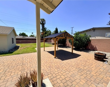 637 Geneva Avenue - Photo Thumbnail 18