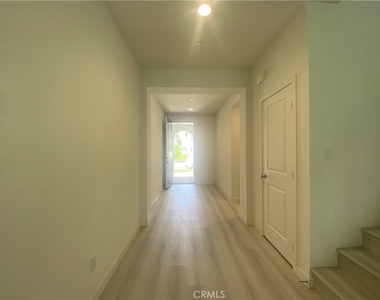 2932 E Silver Sky Drive - Photo Thumbnail 26