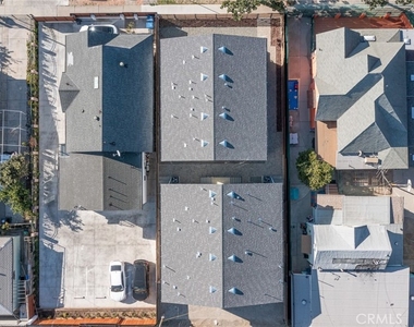 236 N Burlington Avenue - Photo Thumbnail 19