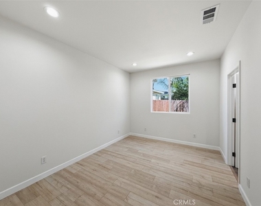 408 #1 Almond - Photo Thumbnail 11