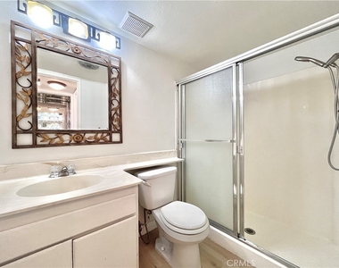 598 W Huntington Drive - Photo Thumbnail 10