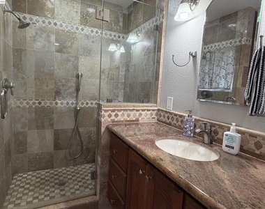 41348 Whitecrest Ct - Photo Thumbnail 15
